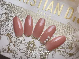 🎀美フォルムにこだわり🎀際まで美しい!オフィスネイルにおすすめ♪大人上品デザインの定額コースA(※オフ有り)✨