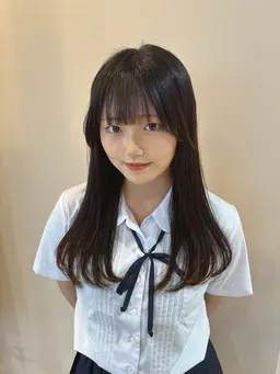 【学生さんでSNS顔出しOKの方ෆ˚*】カットカラー🥣◝✩