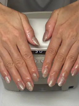 ‼️大人気‼️全40色フラッシュnail 「オフケア込み」大パーツ2個or ストーンアート10粒追加無料☆*