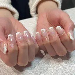 ハンド♢﻿フレンチネイル(オフなし)