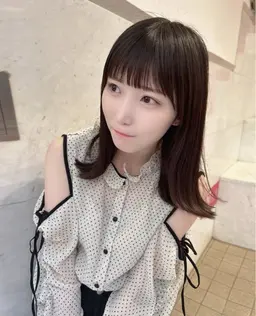 【ミニモ学割】韓国風カット🩶艶カラー¥15400→¥8800