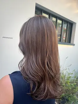 【平日19時15分​〜​✨】似合わせカット💇‍♀️   リクエストお待ちしております😊