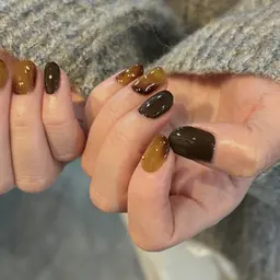 土日特別📣✨【おまかせデザイン5本💕】hand (オフ1100円・自爪育成ケア付き）