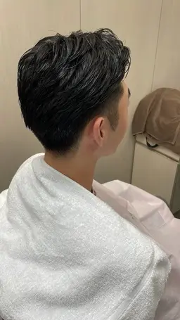 【平日限定】フェードカット+シャンプー