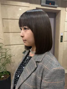 カット(ボブ・ショートご希望の方のみ)✮