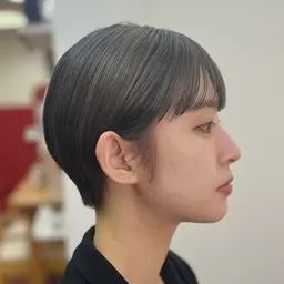 カットモデル【マッシュショート】 アイロンなどを使ってスタイリングもいたします🌈