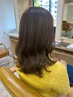 《スタンダードメニュー》女性らしさ続く☆カット+カラー