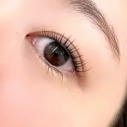 ⭐️ミニモ限定⭐️まつげを傷めずにトリートメントしながらまつげをアップさせる初めての化粧品認可システム❗️