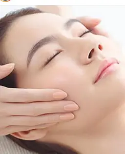 お着替えなし✨30分時短エステ💆オールハンドマッサージ&高保湿セラム塗布→海草由来プルプルパックで透明感アップ⤴️