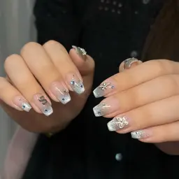 ⭐️ゴージャス持ち込みデザインネイル💅