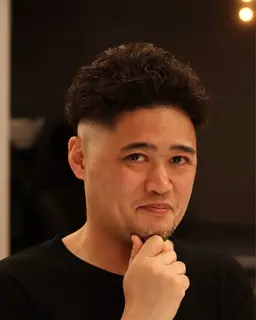 人気No2🌱スキンフェード+選べるオプション(眉毛カットorマッサージor鼻毛脱毛)[表参道/青山/Men's]