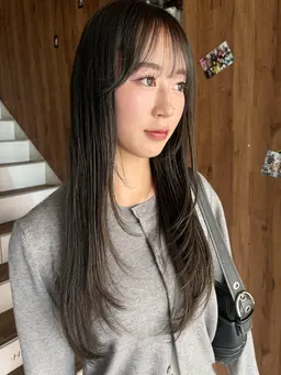 【9/4(木曜日)限定クーポン】似合わせカット＋ケアカラー＋うる艶ハニーオイルトリートメント付き