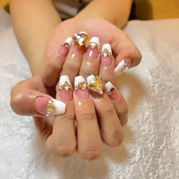 💅 （ミニモ限定割引）長さ出し10本＋時間内持込みデザイン(両手10本)パーツつけ放題