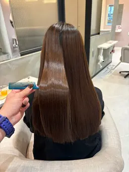 カット＋髪質改善縮毛矯正｜雨の日も扱いやすい素髪ストレート🍀