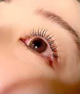 当店人気のまつ毛パーマです✨お写真可能な方限定価格となってます🌼