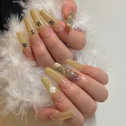 〈kotone限定❗️〉長さ出し10本＋ワンカラーorラメグラ（パーツ2点まで可能✨）※オフあり