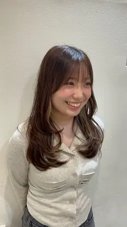 SNS顔出し撮影（マスクも可）OKの方限定クーポン🎀髪質改善カラー＋カット＋トリートメント　コテ巻き仕上げ✨