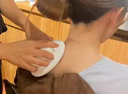【◎肩こりスッキリケア◎】1回30分お試し♦︎首肩周りの詰まった老廃物をゴッソリ流します！※座ったままの施術になります！