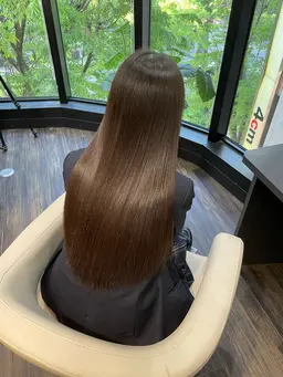 【✨️自然な艶髪へ✨️】髪質育成縮毛矯正＋カット✂️＋艶剤導入✨️