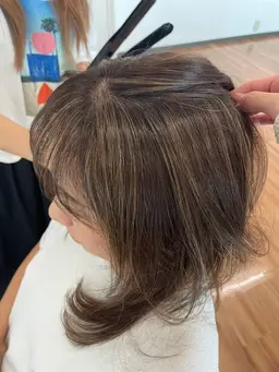 白髪ぼかしハイライト🪄（オンカラー有り）トリートメント付