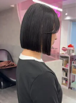 🌸髪質改善🌸切りっぱなしボブカット💖+透明感カラー+内部補修トリートメント+超音波アイロン🌻✨