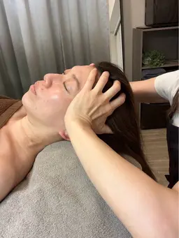 【小顔&リフトアップ】頭筋ヘッドスパ&首デコルテマッサージ45分