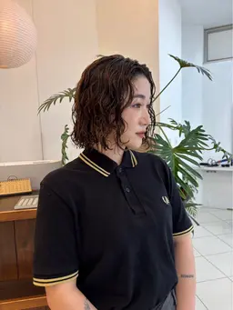 【夏に垢抜けるなら😳】カット❤️＋ 強めスパイラルパーマ🖤＋栄養補給トリートメント🫧