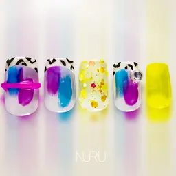 【HAND/定額】個性派フレンチデザイン（プレミアム）：10000→9000円／※フット＋500円