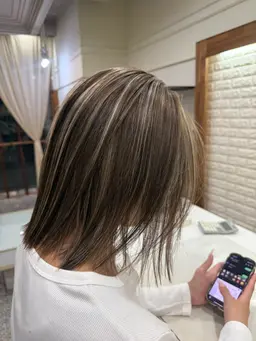 海外風ハイライト➕トリートメント（25歳以下の方限定📲）