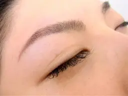 『美眉毛トリートメント』黄金比になる眉毛ＷＡＸ脱毛1回　（初回）¥4000