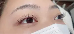 フラットラッシュ🌷100本（オフなし）リペアも可◎