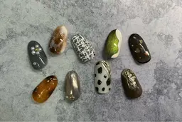 ハンド定額ネイルワンカラーに片手1本ずつデザイン。7400円→6400円でご案内いたします!