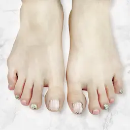 ご新規様限定👼🏻オフあり🤍フットジェルネイル🦶🏻🎀