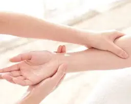 オプションメニュー🍒二の腕超スッキリ⭐️ ハンドandショルダー20分