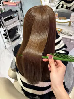 とぅるん艶髪に✨️髪質改善＋メンテナンスカット