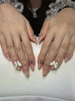 ハンドネイル（持ち込みデザイン可）🩷オフ有
