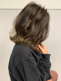 【時短で白髪ぼかし】カット+白髪ぼかしシークレットハイライト+TR   (インスタなど動画撮影・顔出しOKな方限定価格)