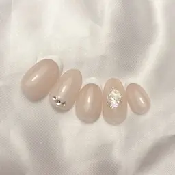 🤍ミニモ限定 白フレンチデザイン8/1 12:00- @abbie目白店
