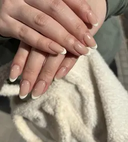 hand💅🏻フレンチネイル