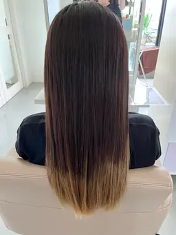当日予約🆗🙆‍♀️ストレート・縮毛矯正💫癖が出やすい梅雨前に☂️