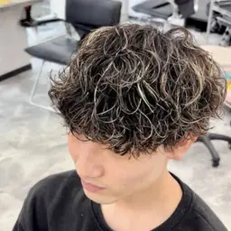 ［ハイダメージ対応］ブリーチしててもパーマを諦めたくない方、周りと差がつくハイトーン✕カール🌟/シャドウパーマ