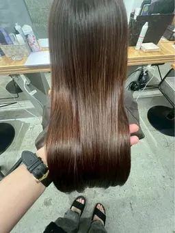 【女性限定】ダメージレス縮毛矯正✨自然なストレートに🙆‍♀️カット＋髪質改善ストレート＋水素TR🍀