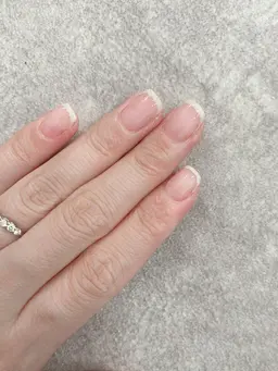 《モデル様価格‼️》フレンチネイル（オフ無し）120分💅