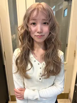 【人気No.1👸🏼💖】カット ＋ ケアブリーチ1回(処理剤込み) ＋ カラー