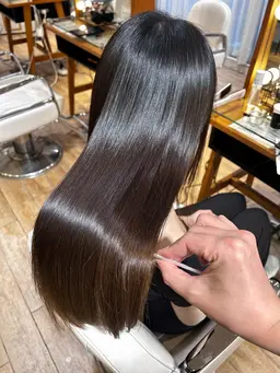 🌟【艶髪チャージ✨】縮毛矯正+シルクトリートメント