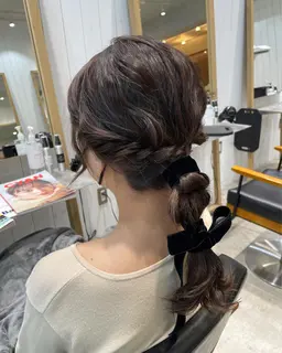 ヘアアレンジ(巻きだけOK)+プレミアムトリートメント🫧ライブやデート前などイベント前ツヤツヤ可愛く♡
