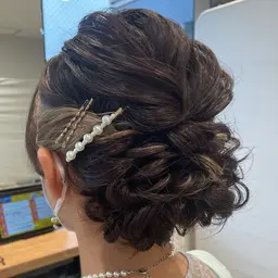 🐩10/17(金)朝9:00〜シニヨンアレンジしたい方限定/事前相談条件あり/無料¥0