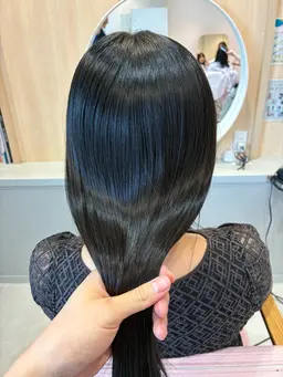 レイヤーカット+髪質改善縮毛矯正
