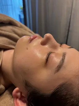 【皮脂バランスを整える💠】ニキビ集中フェイシャル 60分