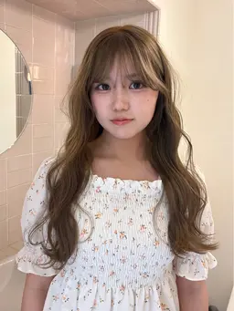 ブリーチ + カラー + Aujuaトリートメント